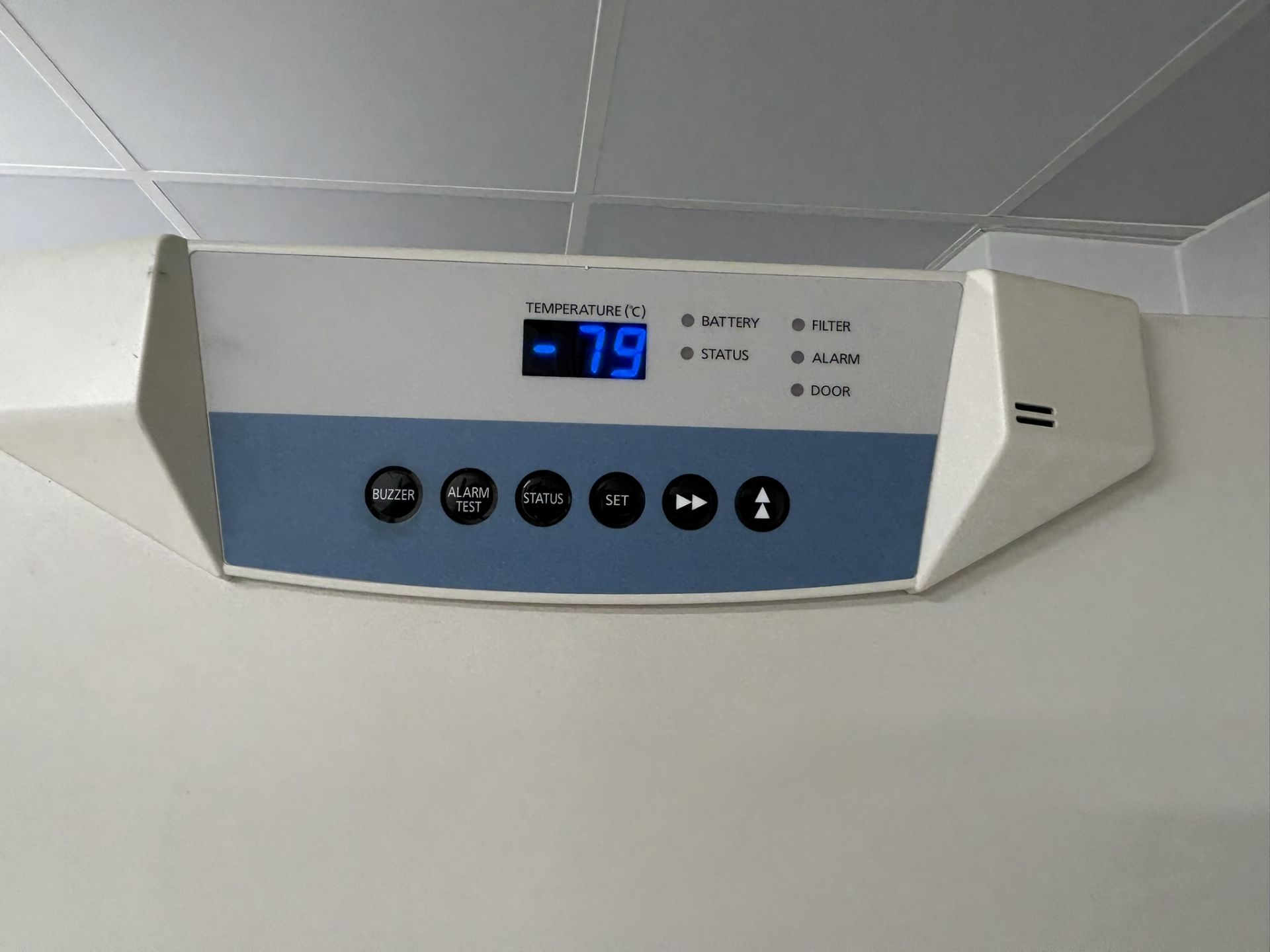 Panasonic MDF-U76V VIP Plus Ultra-Low Temperature Freezer (-80°C, 728L) - Image 2 of 8