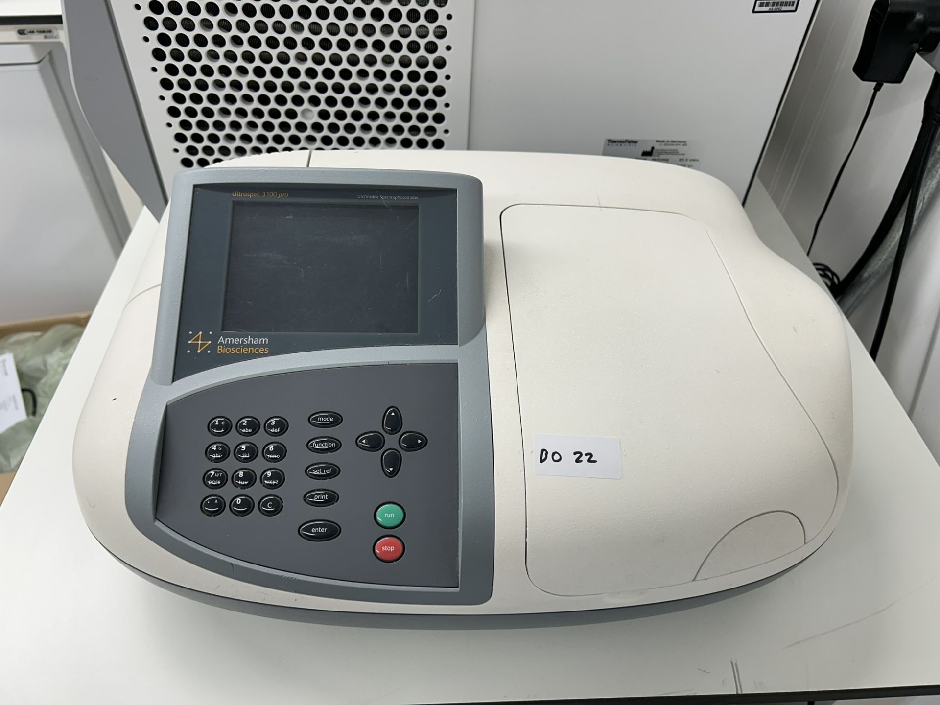 Amersham Biosciences Ultrospec 3100 Pro UV/Visible Spectrophotometer