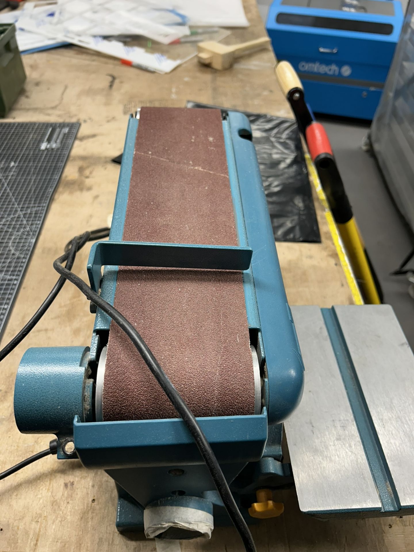 Clarke Woodworker Belt & Disc Sander (4” x 36”) Bench Mounted - Image 4 of 5