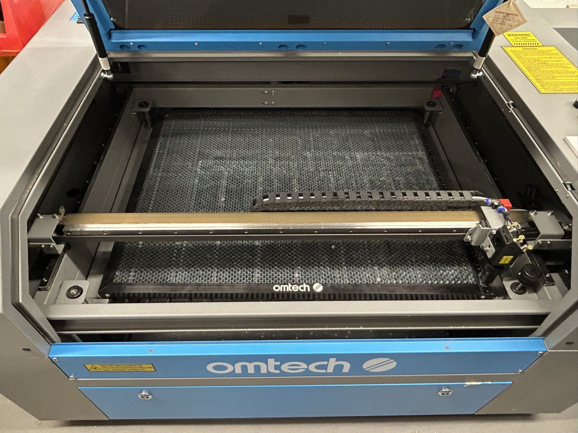 Omtech 80W CO2 Laser Engraving & Cutting Machine + CW-5200 Water Chiller (Complete Setup, 2024) - Image 6 of 14