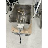 VEVOR BX-30 Stainless Steel Manual Meat Mixer with Stand