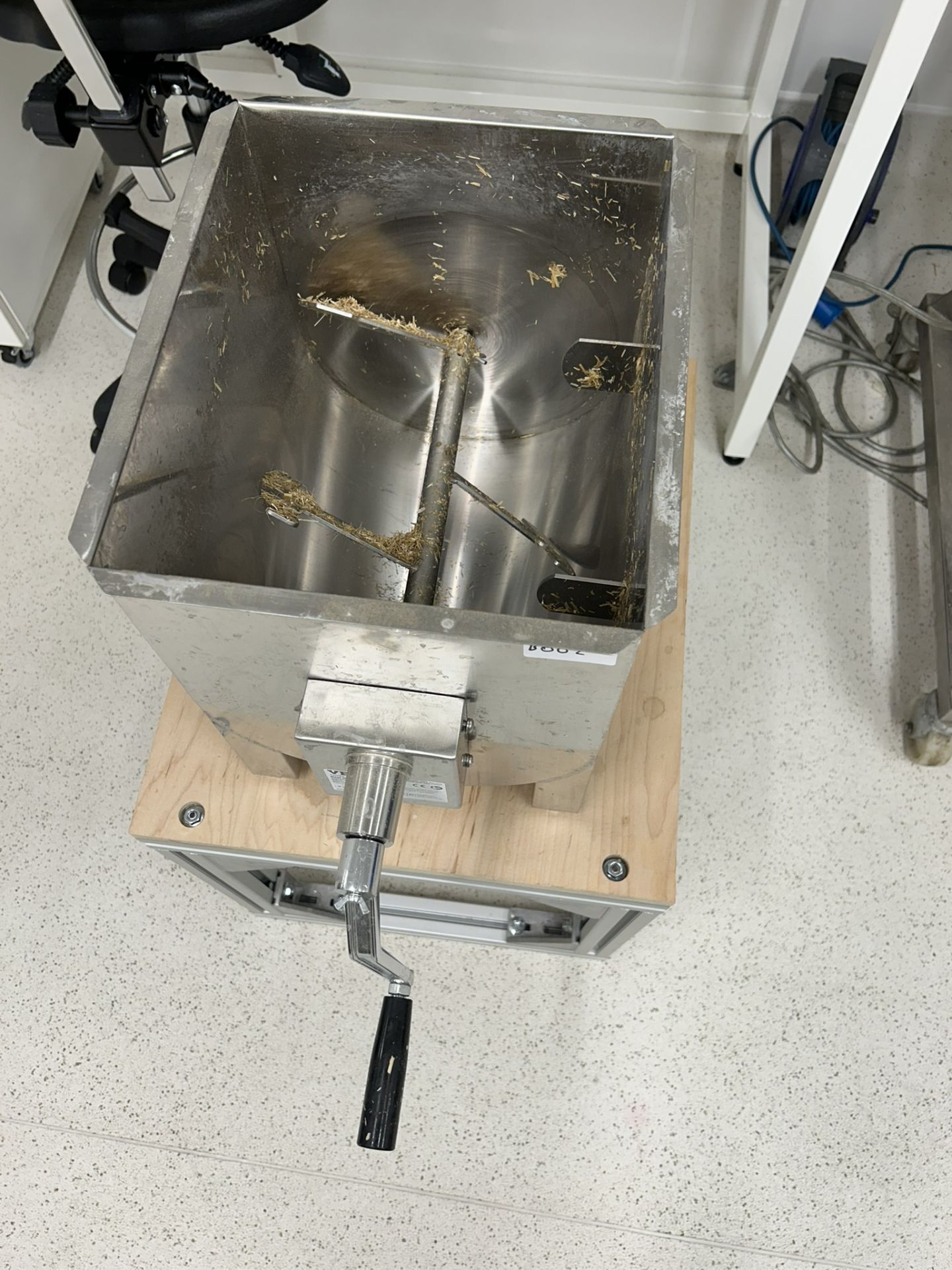 VEVOR BX-30 Stainless Steel Manual Meat Mixer with Stand