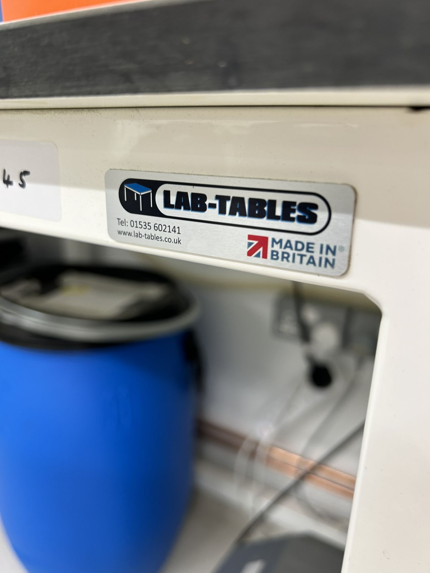 Laboratory Workbench / Lab Table – Heavy Duty – Chemical Resistant Top