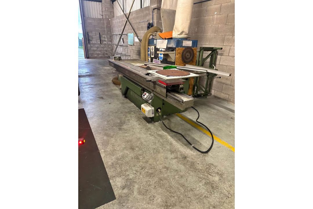 Danckaert Three-Phase Table Saw with Twin Extraction Unit - Image 1 of 2
