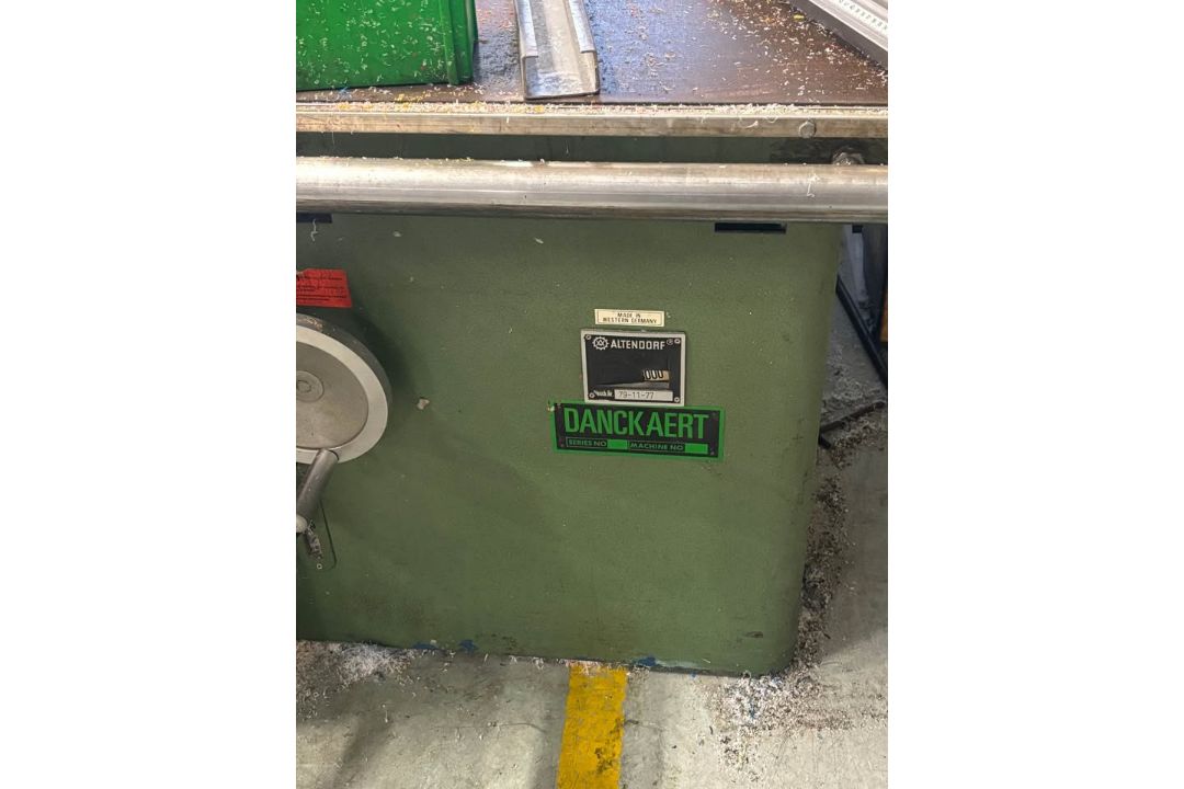 Danckaert Three-Phase Table Saw with Twin Extraction Unit - Image 2 of 2