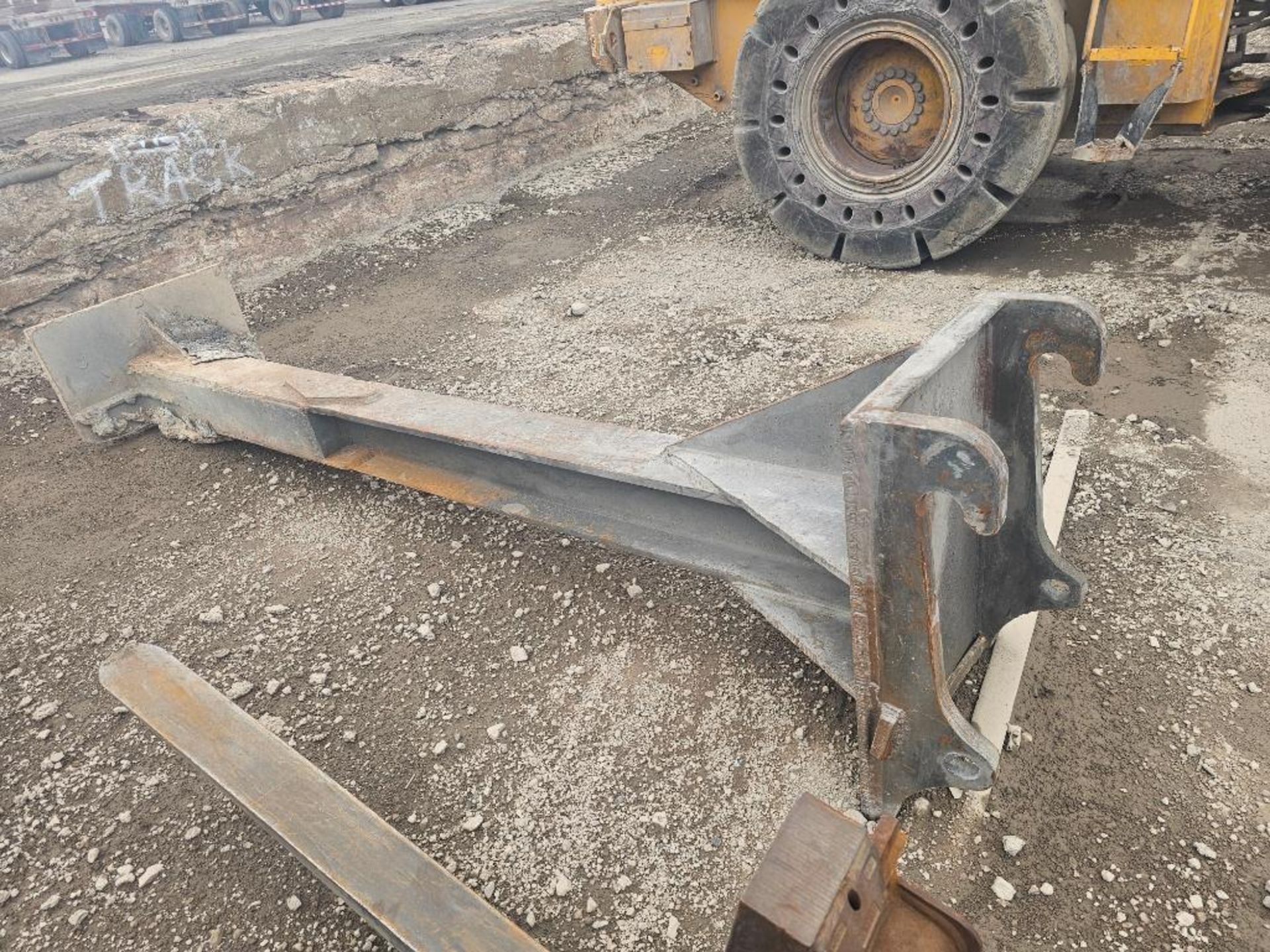 Loader Quick Attach Approx 126