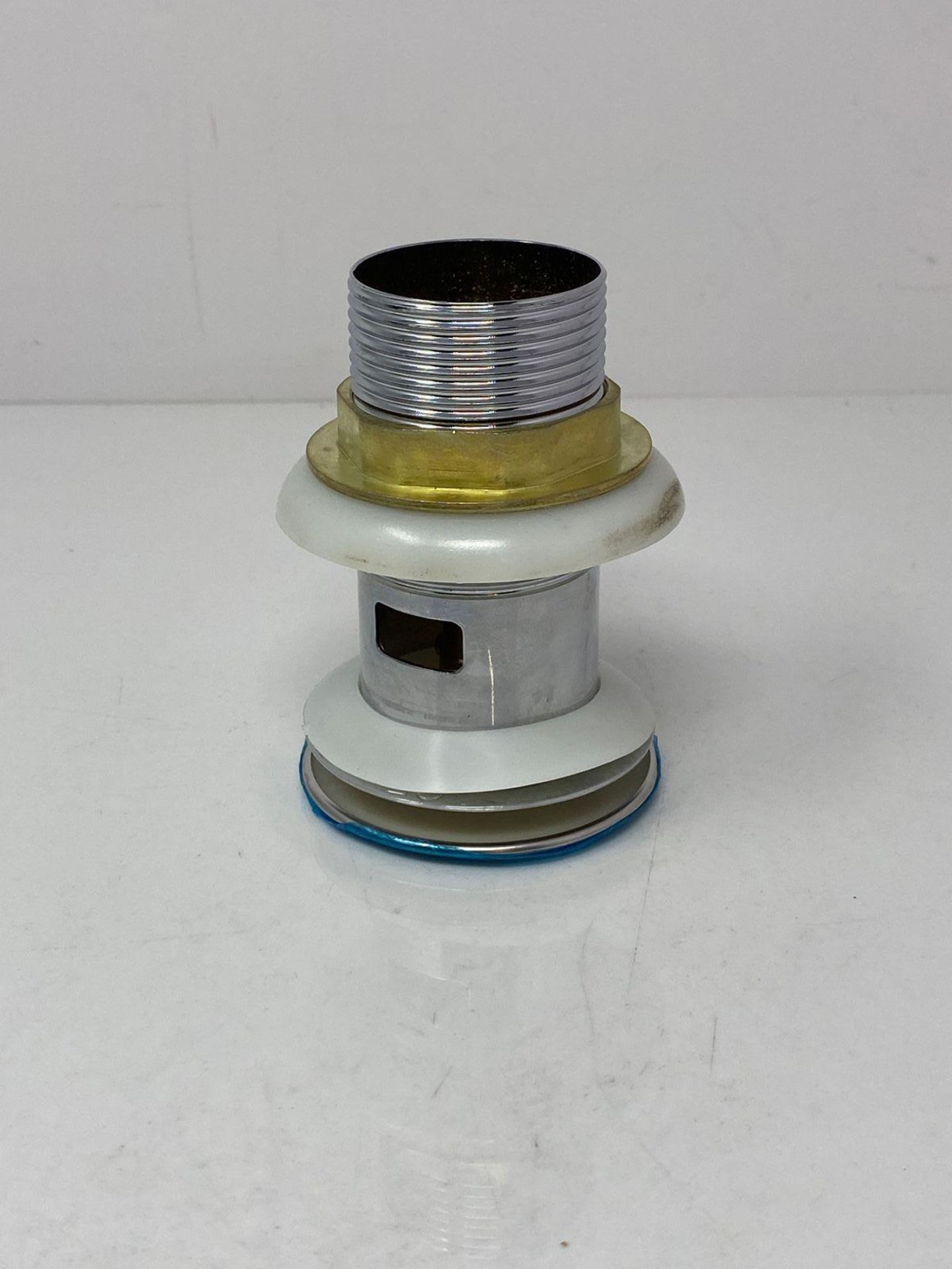 Basin Tap with pop up Waste,Luckyhome Washroom Sink Mixer Taps Single Lever Brass Cold and Hot Wate - Image 5 of 6