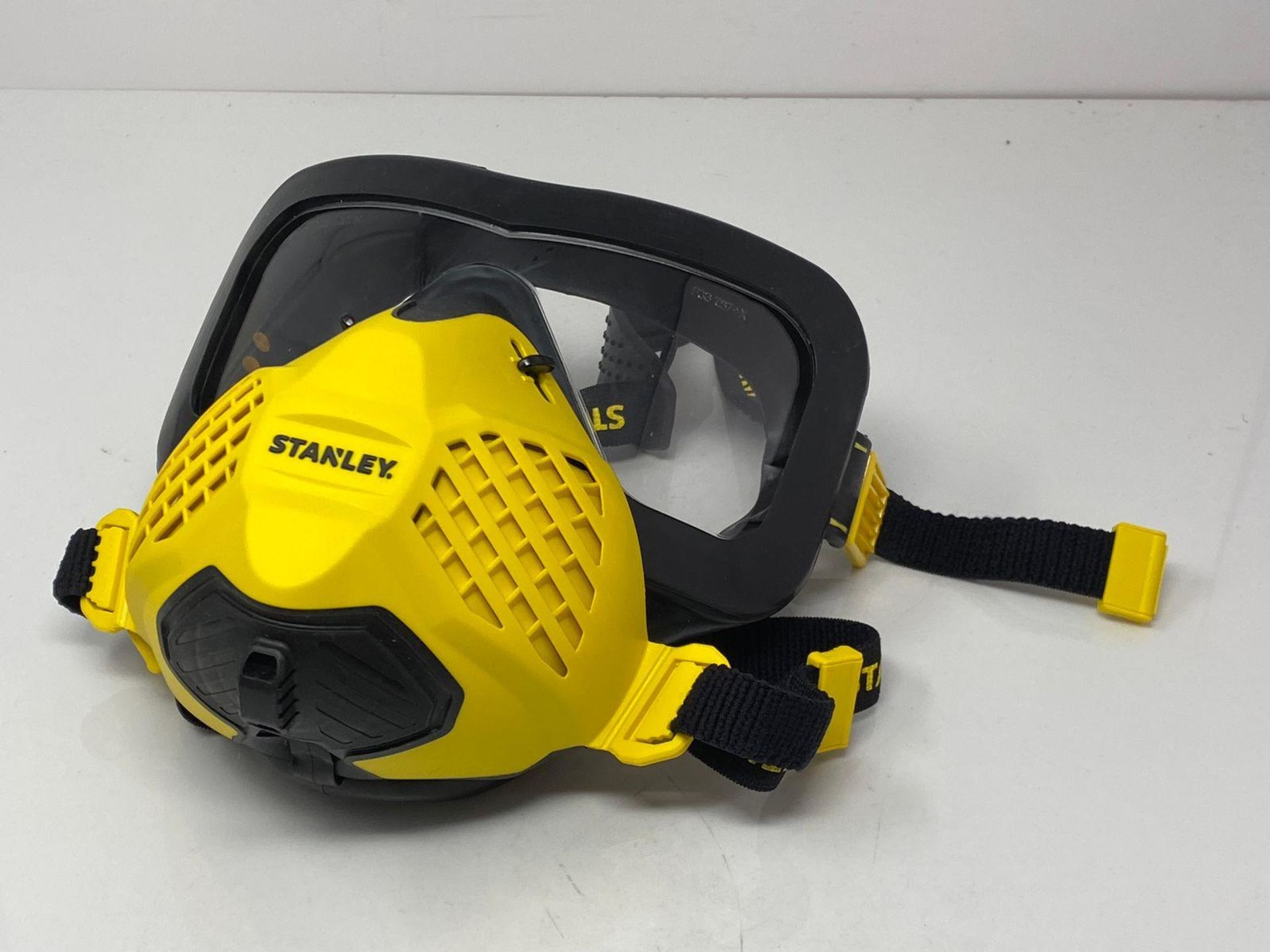 Stanley All-In-One Visor & Dust Mask Respirator - Image 3 of 4