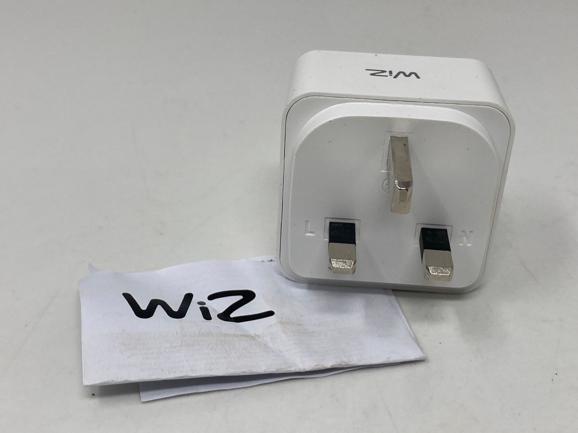 WiZ Smart Plug WiFi Connected. App Control for Home Indoor Lighting Automation, Livingroom, Bedroom. - Image 3 of 3