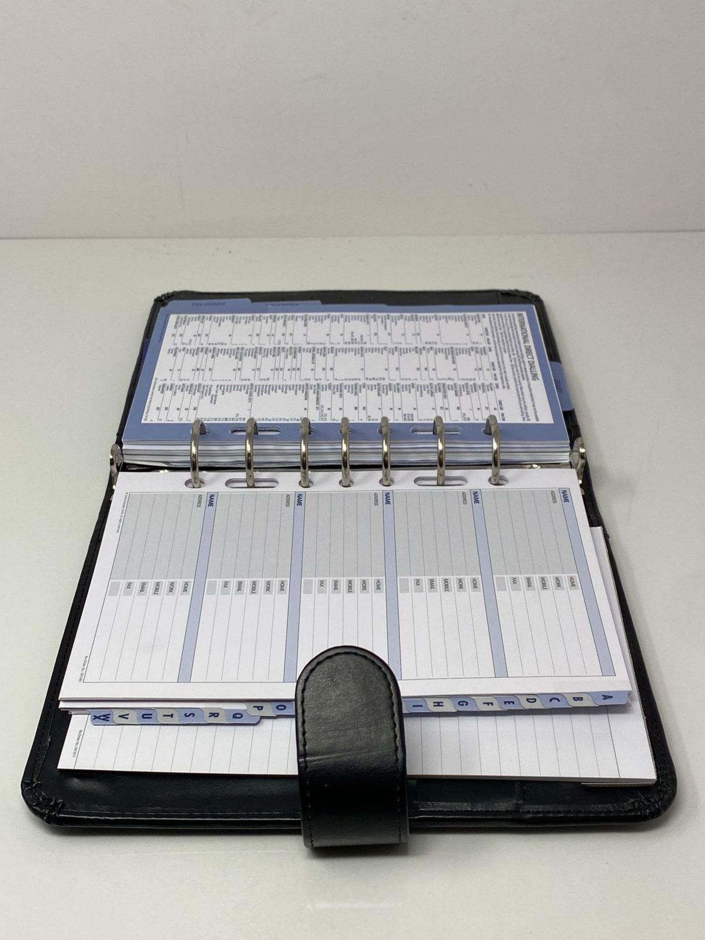 Collins Chatsworth Desk Organiser Week to View 2018 Diary - Black - Image 4 of 5