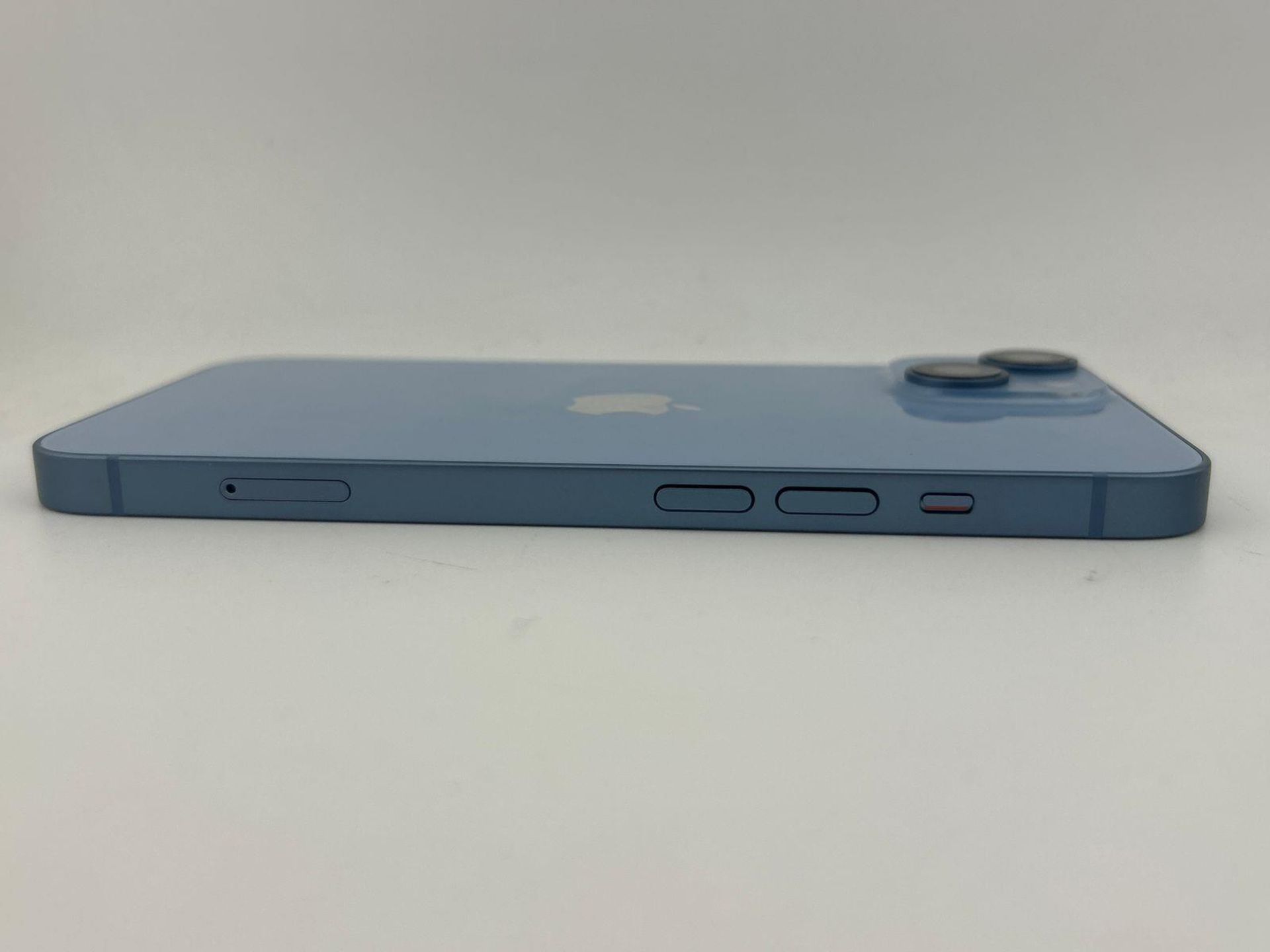 RRP £388.16 - Apple iPhone 14 (128 GB) - Blue - Image 6 of 8