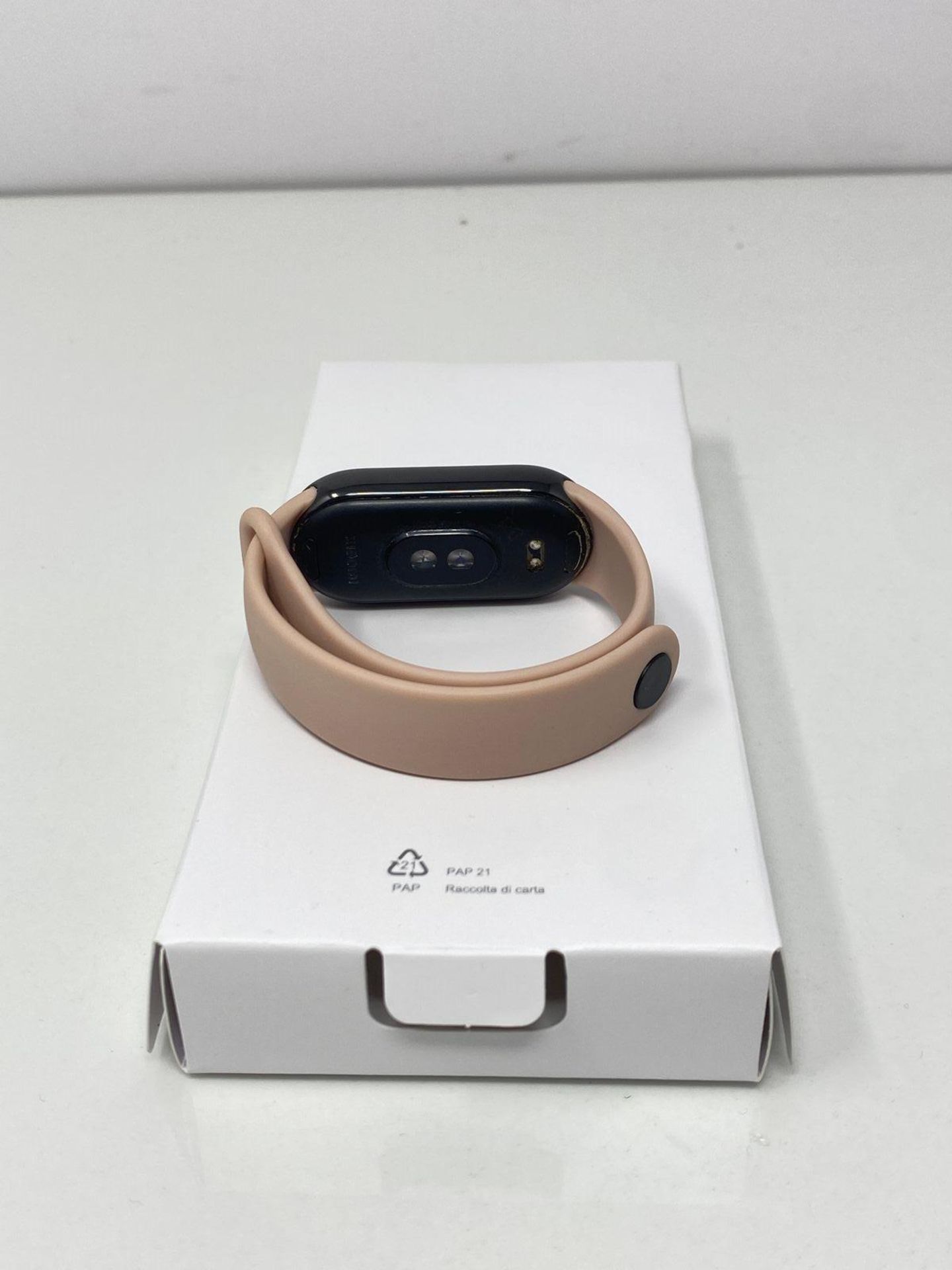 Xiaomi Mi Smart Band 8 Activity Bracelet, AMOLED Display, Heart Rate Monitoring, 190mAh, 150+ Sport - Image 5 of 6