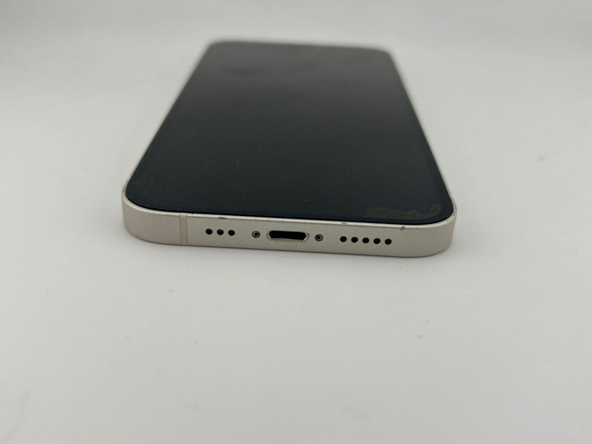 Apple Iphone 12,128GB,White - Image 4 of 8