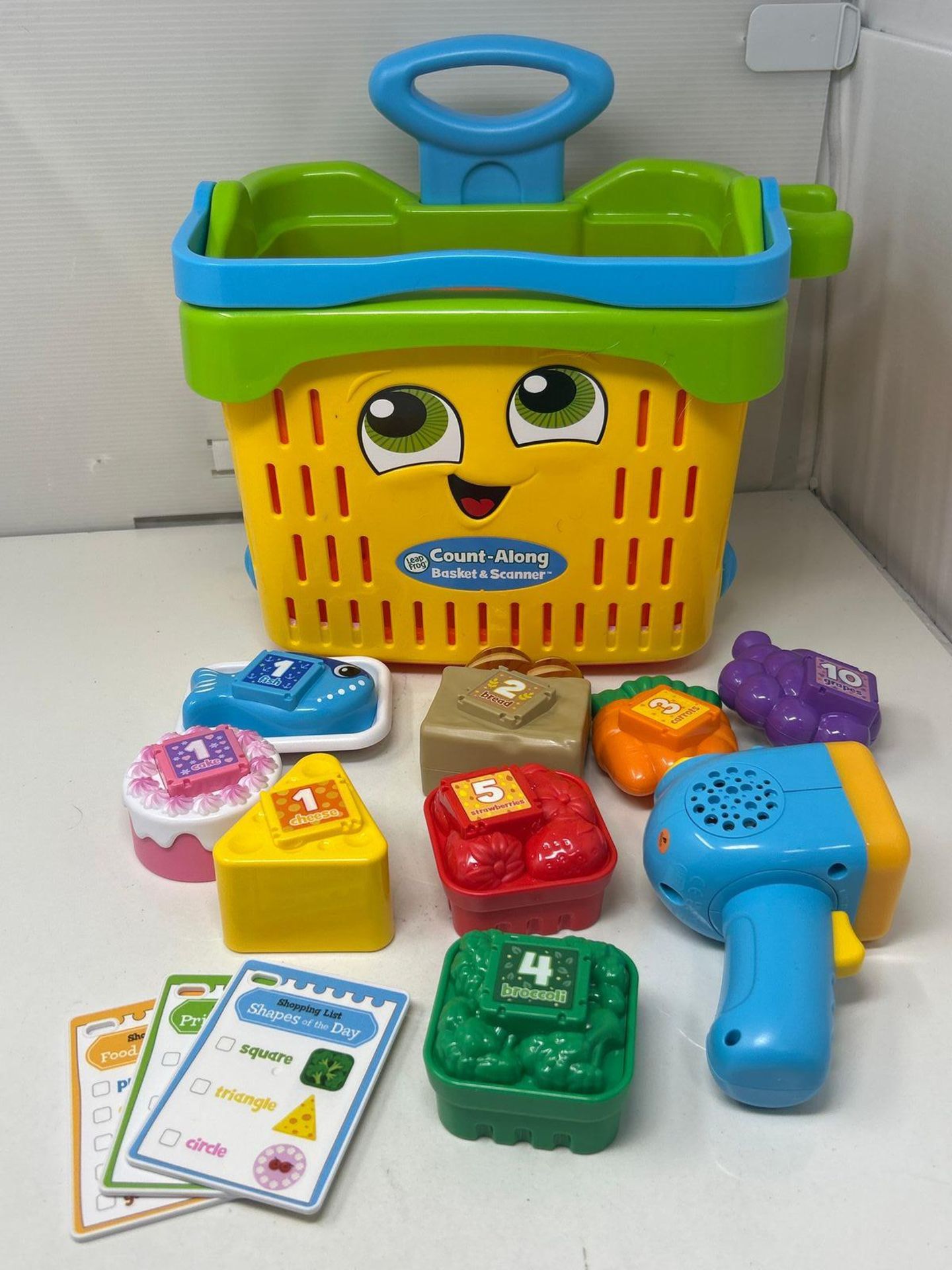 LeapFrog Count-Along Basket & Scanner, Roleplay Toy for Children, Interactive Learning Toy for Pret - Image 3 of 5