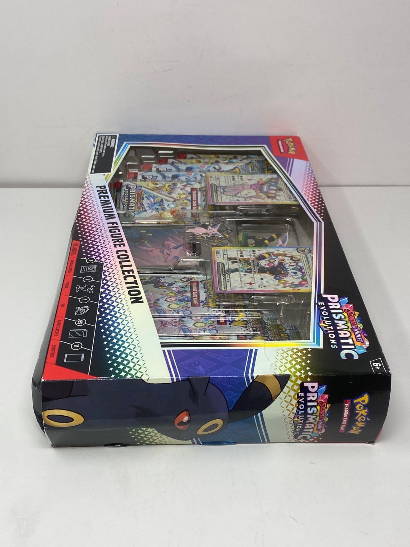 NEW - RRP £69.99 - Pokémon TCG: Scarlet & Violet—Prismatic Evolutions Premium Figure Collection (2 - Image 4 of 4