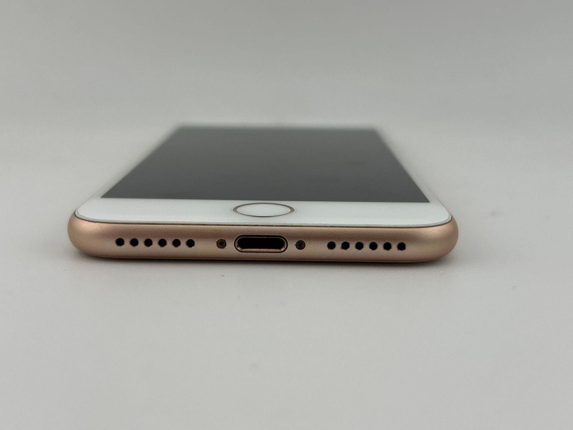 Apple iPhone 8 64GB, Gold, Unlocked - Image 4 of 8