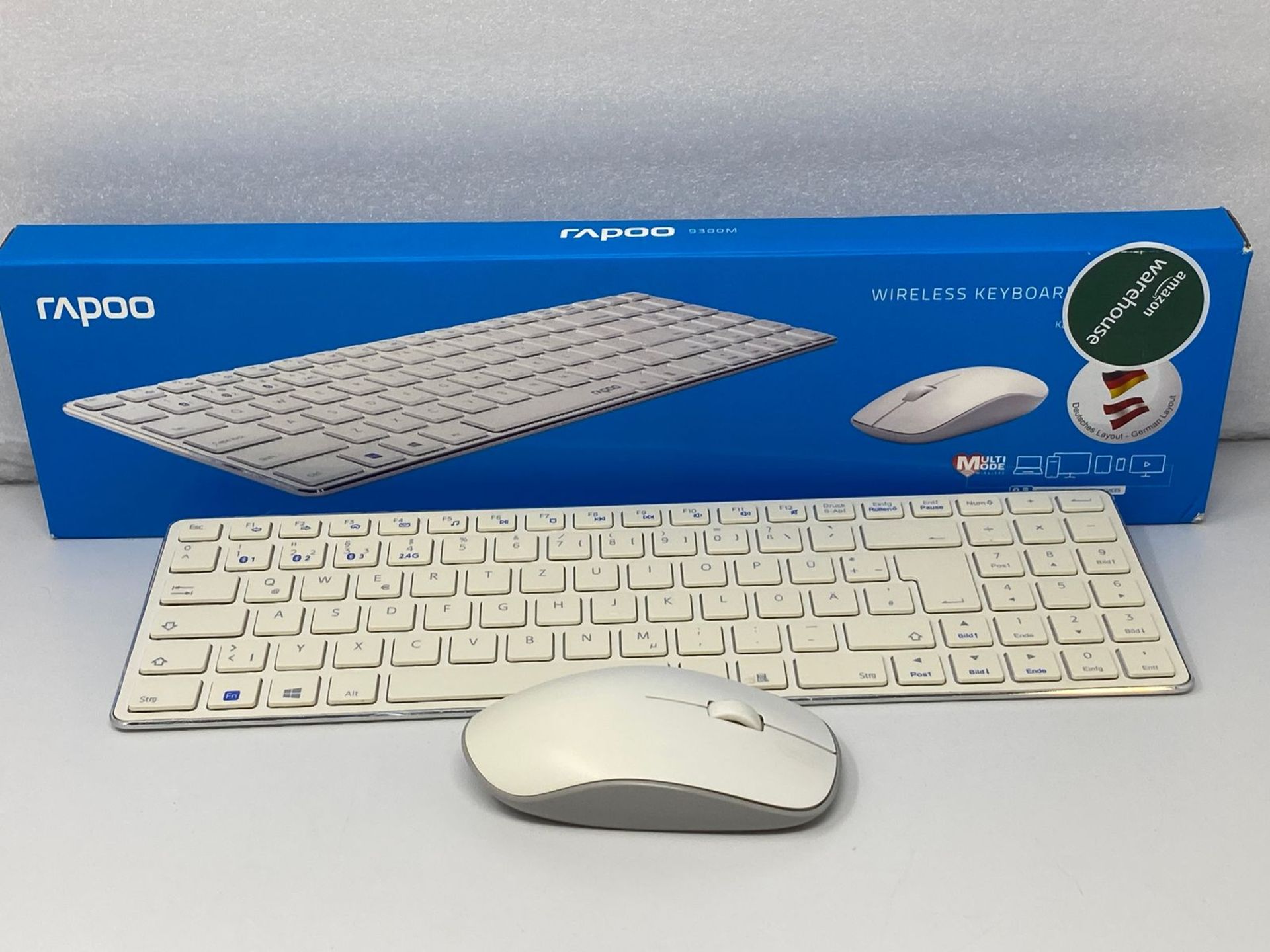 Rapoo 9300M Keyboard with Mouse Included, Wireless RF + Bluetooth, German QWERTZ, White - Image 2 of 4