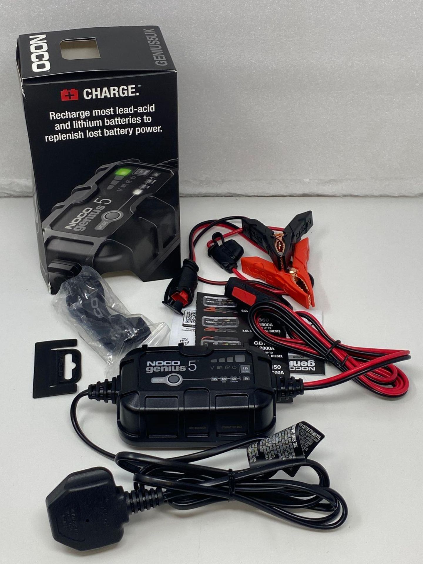 RRP £77.60 - NOCO GENIUS5: 5A 6V/12V Smart Battery Charger – Automatic Maintainer, Trickle Charger - Image 2 of 4