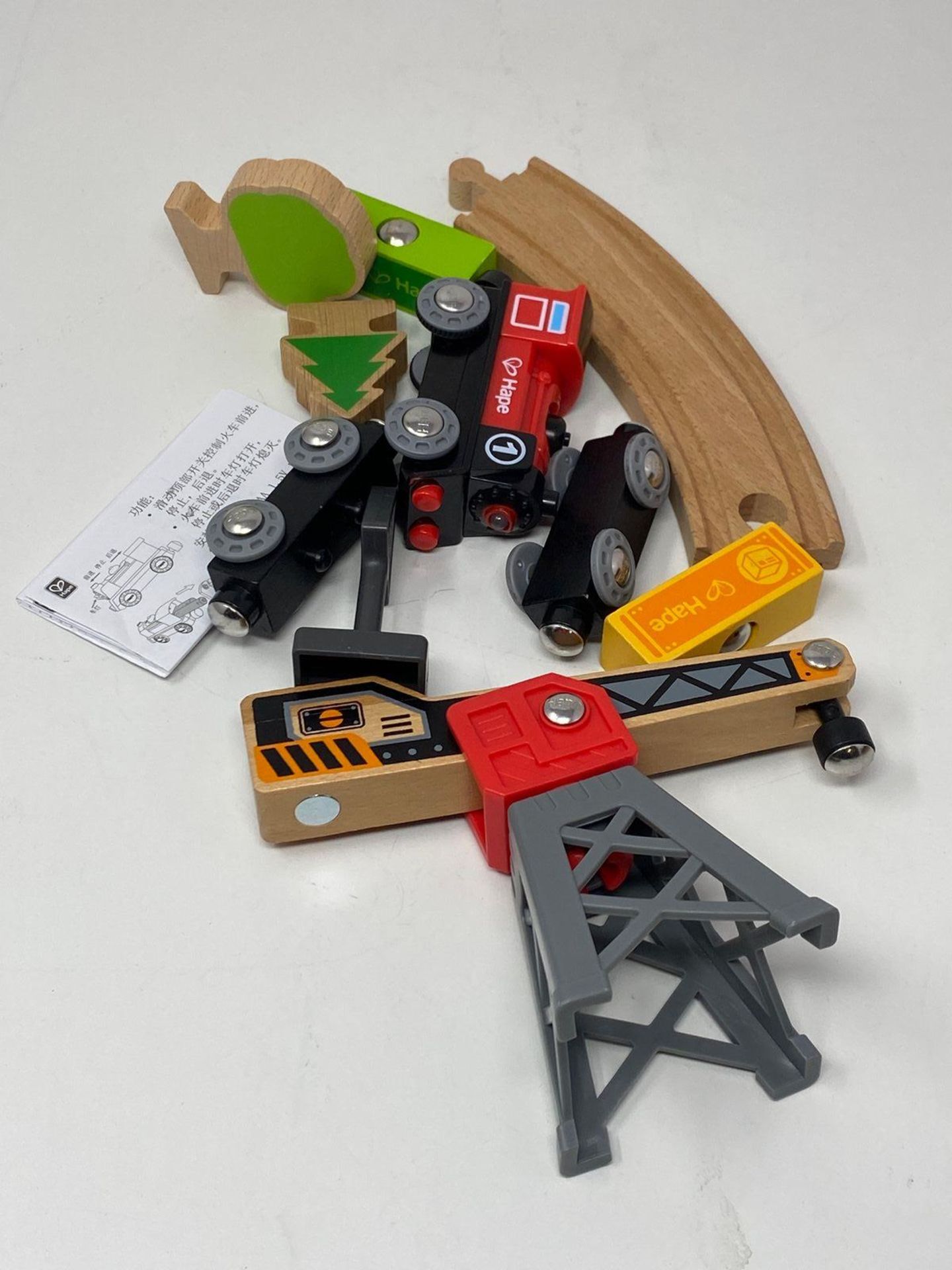 Hape Cargo Delivery Loop, Railway, One Size - Image 4 of 5
