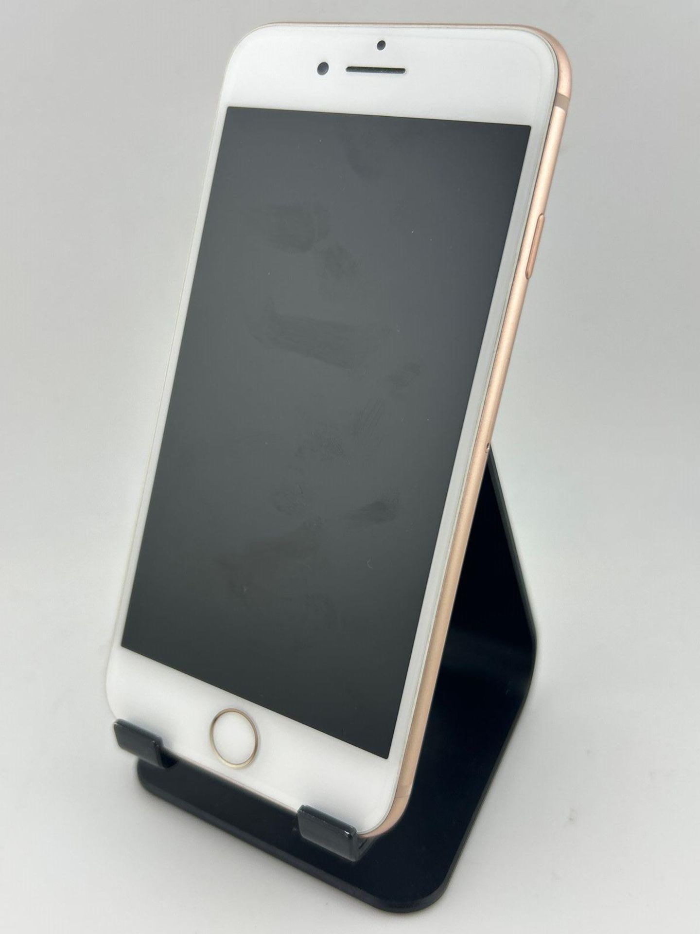 Apple iPhone 8 64GB, Gold, Unlocked - Image 3 of 8