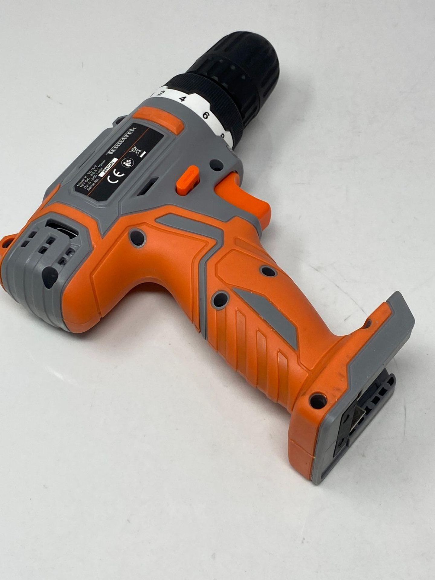 Terratek Cordless Drill Driver 18V Lithium-Ion, 13Pc Electric Screwdriver Set, LED Work Light, Elec - Image 4 of 5