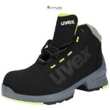 RRP £115.11 - Uvex 1 lace-up boot, safety shoes S2 SRC, work shoes for men & women, black/lime, siz