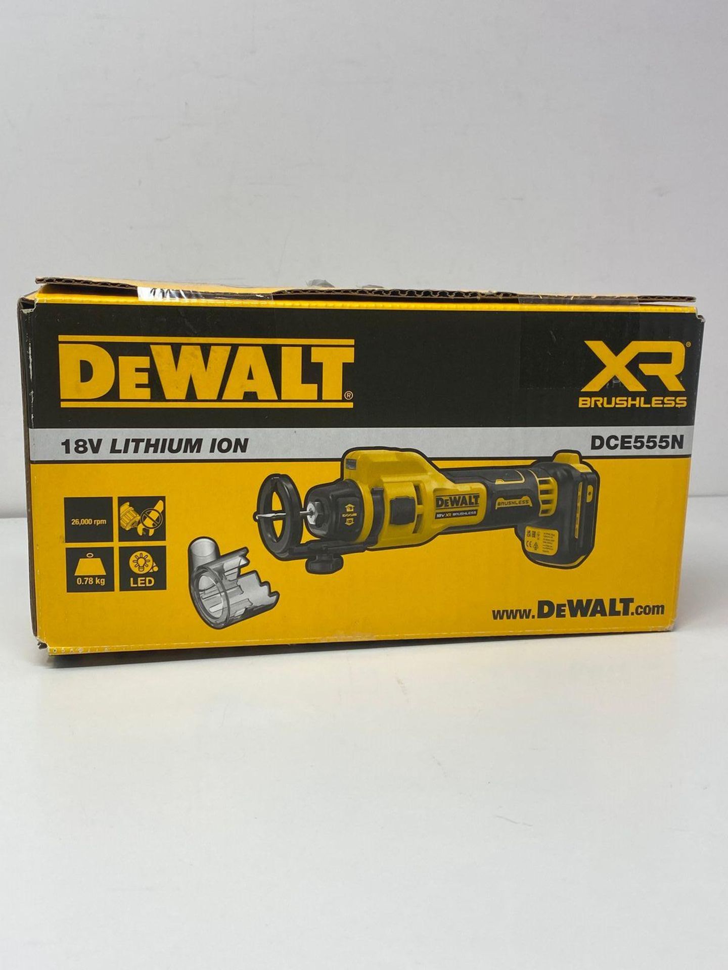 RRP £213.03 - DEWALT DCE555N-XJ - Brushless Cut-Off Saw for XR 18V ​​Drywall, 26,000 RPM, LED Light - Image 2 of 5