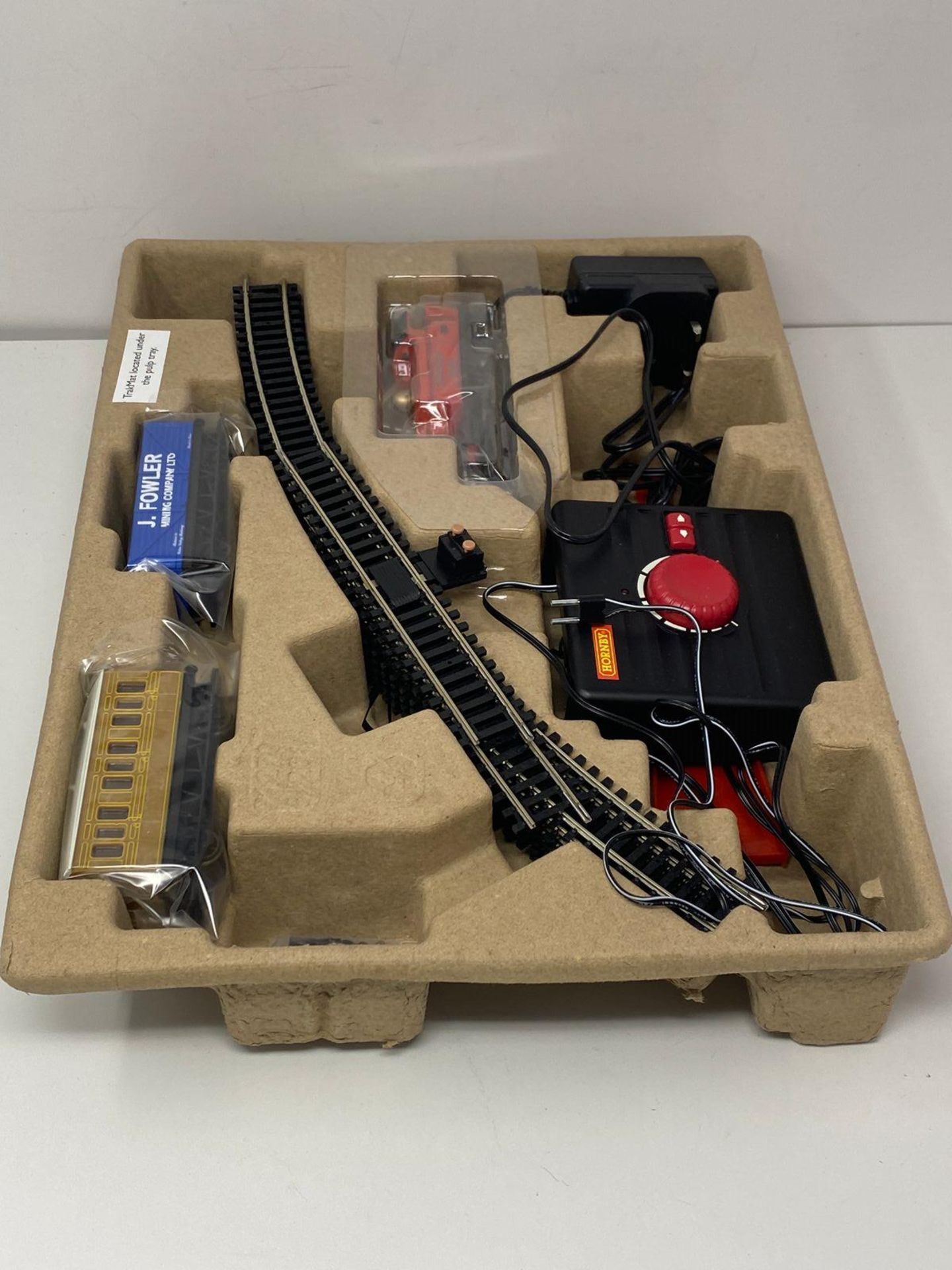 RRP £88.40 - Hornby - R1270M Valley Drifter Train Set - Analogue OO Gauge Model Railway, Includes: - Image 4 of 5