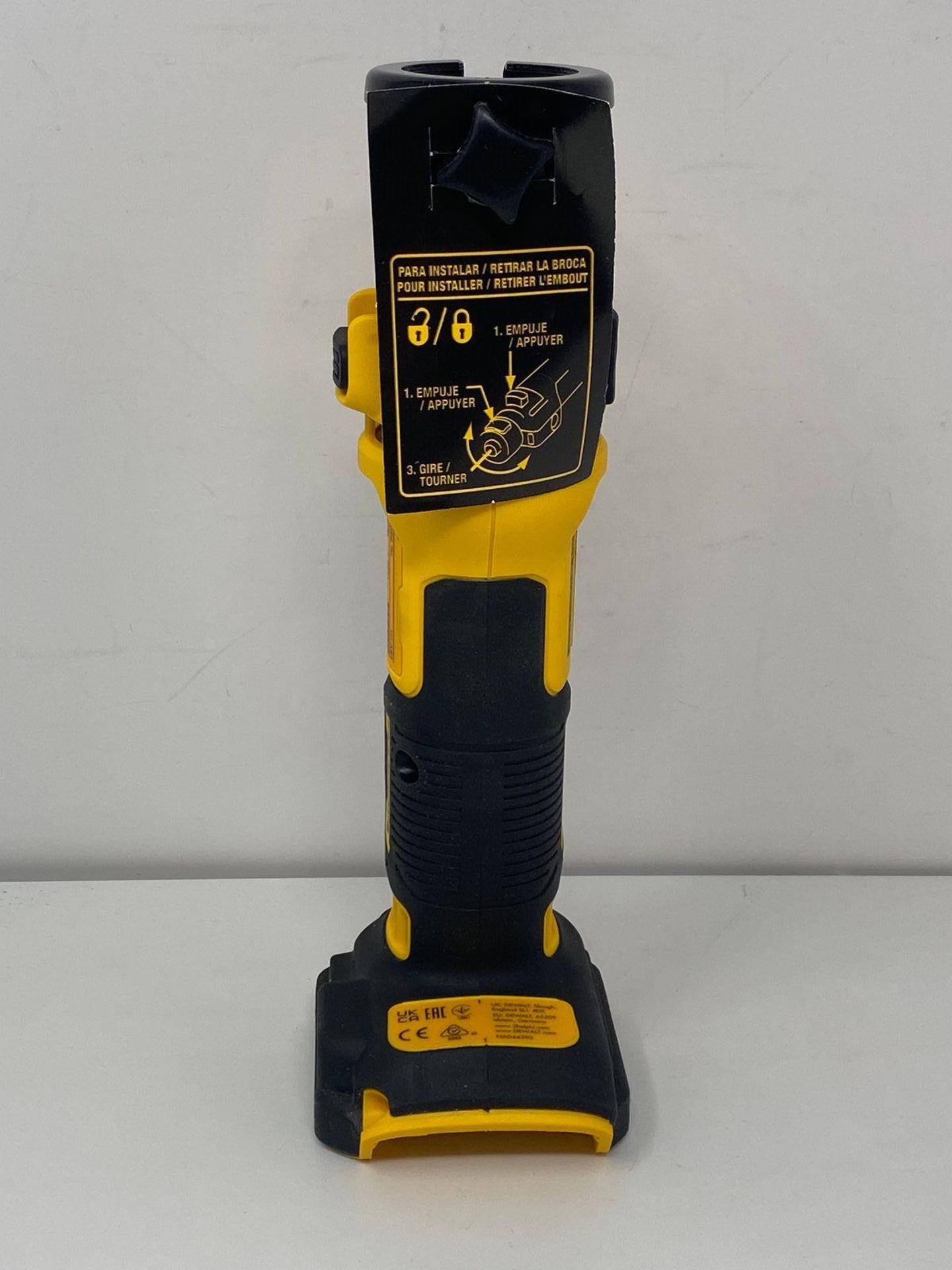 RRP £213.03 - DEWALT DCE555N-XJ - Brushless Cut-Off Saw for XR 18V ​​Drywall, 26,000 RPM, LED Light - Image 4 of 5