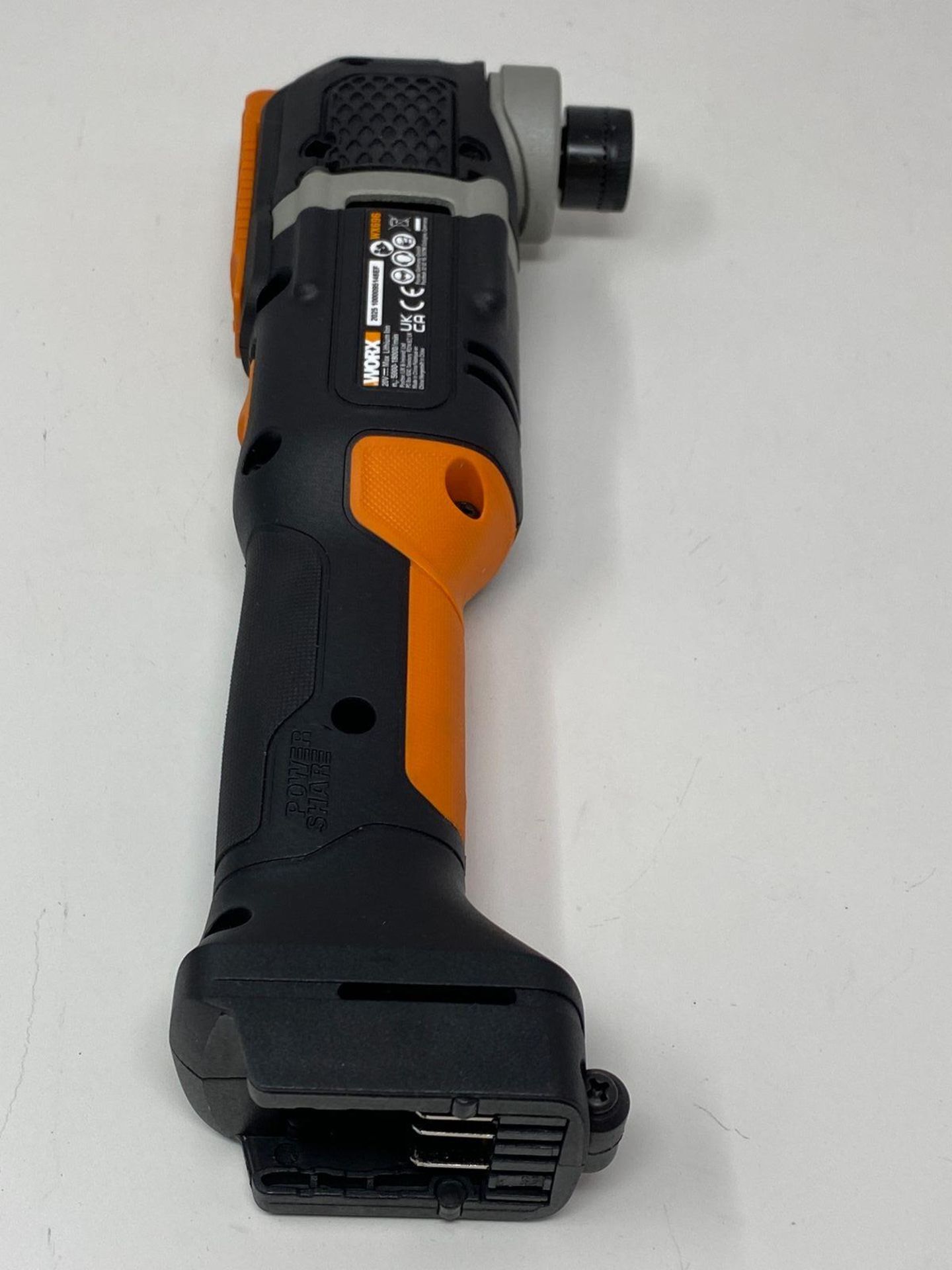 RRP £59.99 - WORX WX696.9 Sonicrafter Cordless Oscillating Multi-Tool, Power Share, Variable Speed - Image 4 of 5