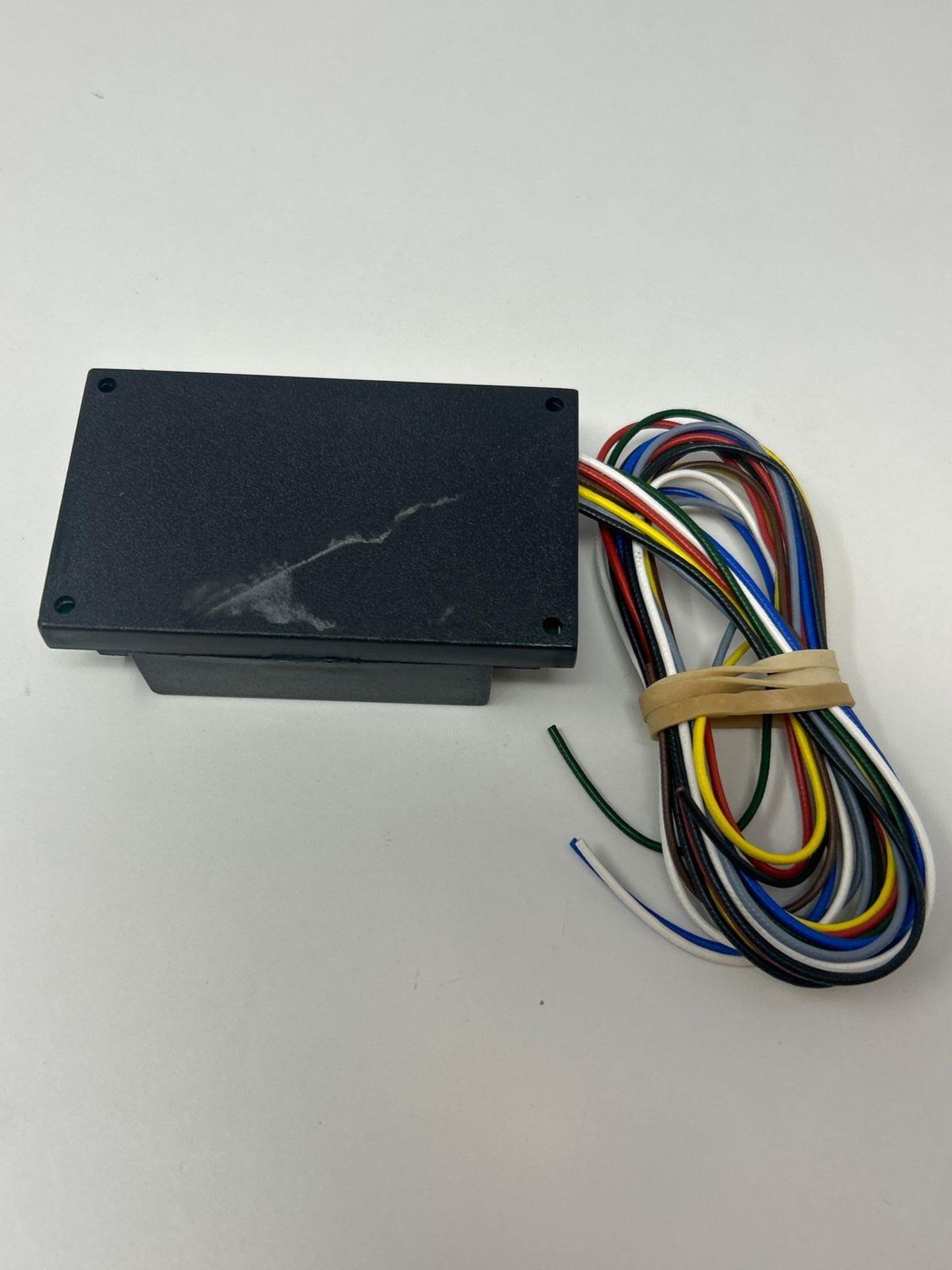 Maypole 12V 7 Way Bypass Relay with Audible Buzzer Trailer and Caravan Towing Electrics - Image 3 of 3