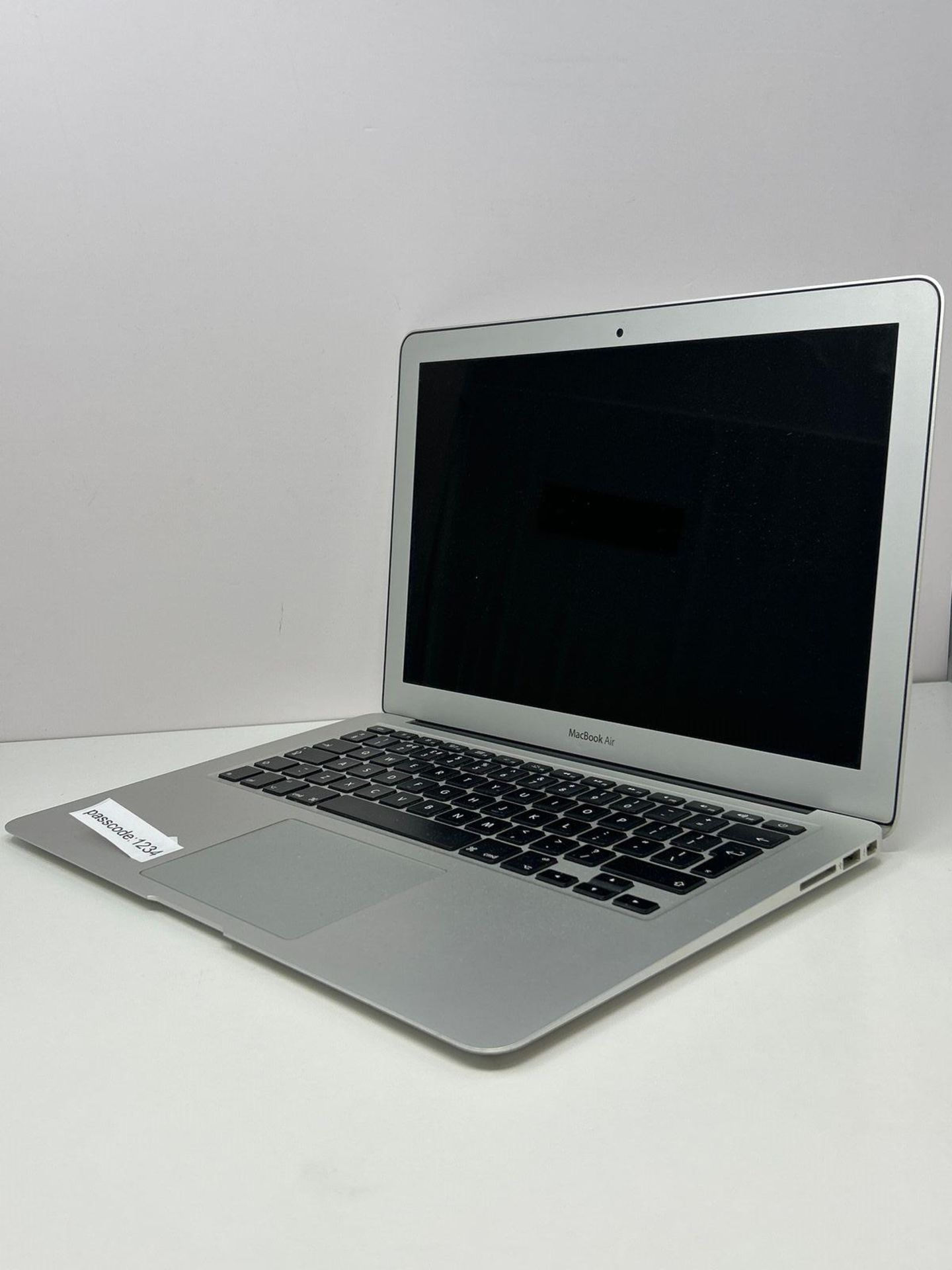 MacBook Air 13" (2017- Core i5 1.8 GHz - 8 GB Memory - 128 GB - Intel HD Graphics 6000 - QWERTY Eng - Image 3 of 8