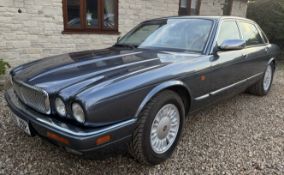 1995 Daimler Six X300