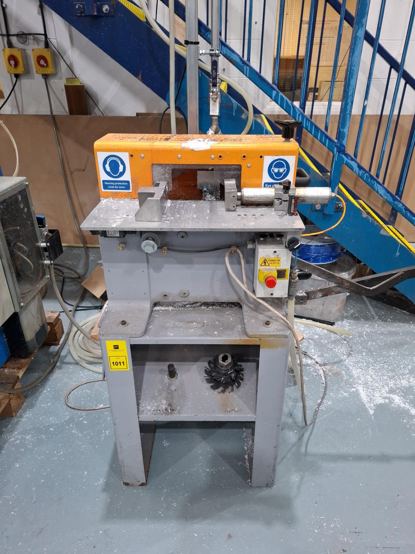 ANTIFERENCE BENCH MOUNTED MILLING MACHINE