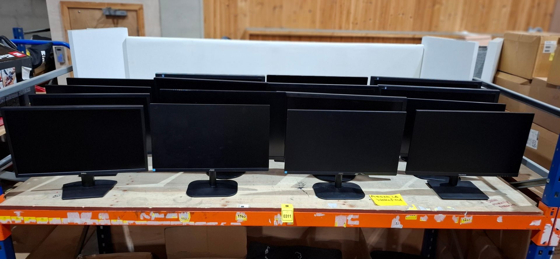 Loc Computer Monitors 16 X VARIOUS PC MONITORS TO INCLUDE DELL , LOC , VIEW SONIC , ACER , LG