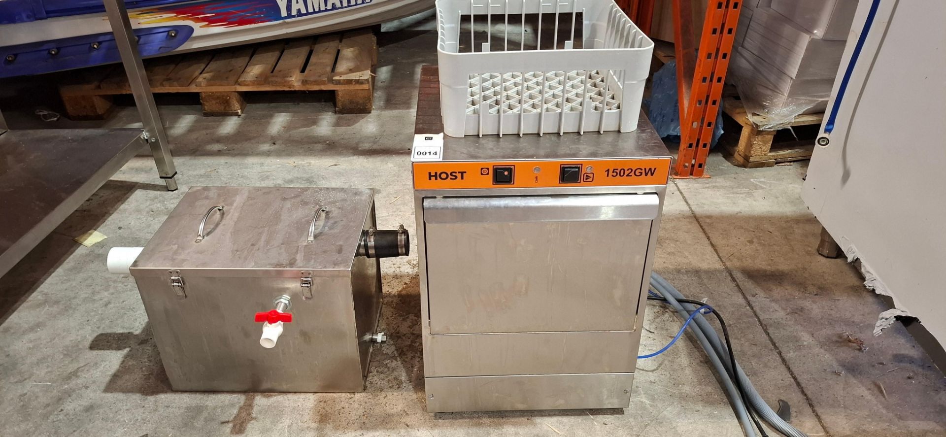 1 X HOST 1502GW UNDER - COUNTER GLASSWASHER ALSO INCLUDED ADEXA STAINLESS STEEL GREASE TRAP