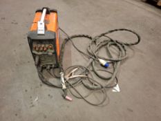 1 X JASIC INDUSTRIAL TIG WELDER WITH ATTACHMENTS - TIG200PACDC