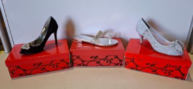 56 X BRAND NEW MIXED SHOES LOT TO INCLUDE SABATINE PEEP-TOE HEEL IN BLACK , SABATINE SANDALS