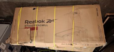 1 X REEBOK ZR10 TREADMILL IN BLACK IN ONE BOX  (NOTE CUSTOM RETURNS UNKNOW CONDITION )