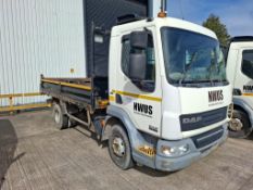 WHITE DAF 7.5 TONNE TIPPER TRUCK, REG NO: YK63 FWB
