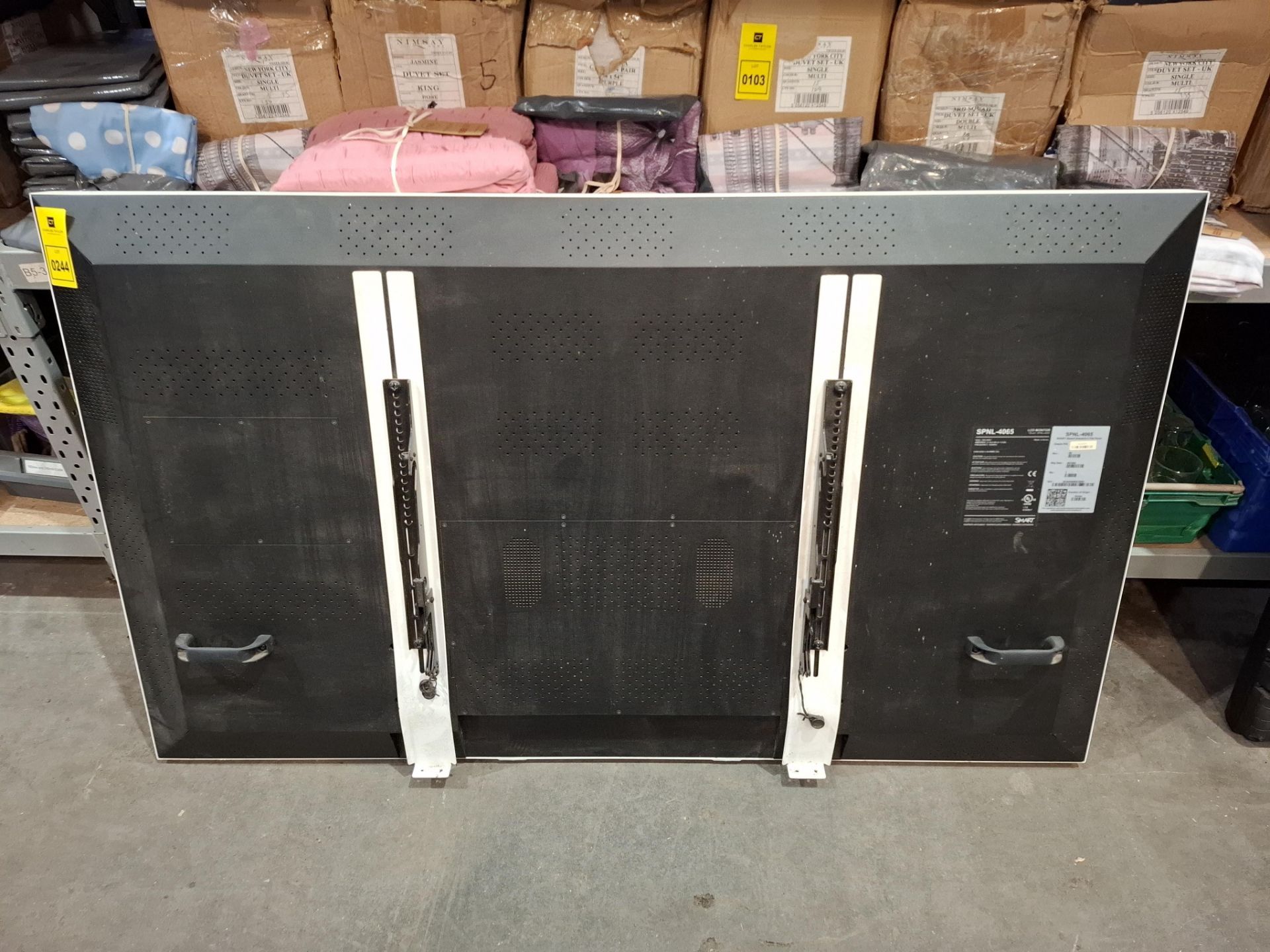 1 X SMART BOARD 4064 INTERACTIVE DISPLAY PANEL - MODEL SPNL-4065 - NOTE NO POWER LEADS SOLD AS IS - Image 2 of 3