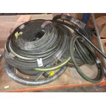 MIXED LOT OF INDUSTRIAL HOSES/TUBING CONTAINING HYPRESS EASY K 165 BAR / 2393 PSI , RIVOLO EPDM WATE