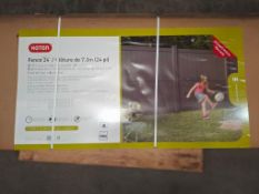 1 X IN BOX KETER FENCE KIT SPECIFICALLY FENCE 24' WHICH PROVIDES A TOTAL LENGTH OF 7.3 METERS INCLUD