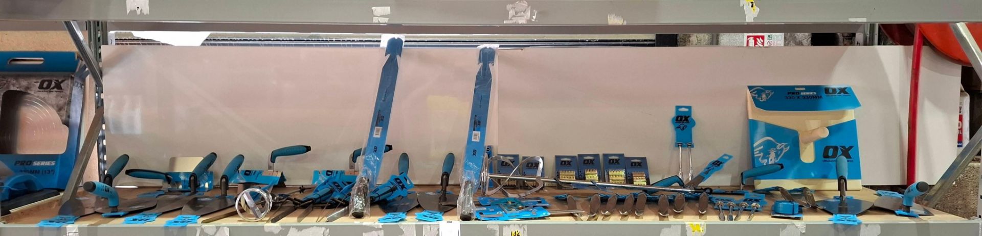 47 X BRAND NEW OX TOOL LOT CONTAINING, INTERNAL CORNER TROWEL 102 X 127MM, EXTERNAL CORNER TROWEL 12