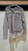 40 X BRAND NEW VERO MODA BLACK/WHITE STRIPED SHIRT IN SIZE M IN TWO TRAYS (NOTE - TRAYS NOT INCLUDE