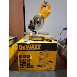 1 X BRAND NEW DEWALT SLIDING COMPOUND MITRE SAW 250MM 110V ​​​​​​​DWS778