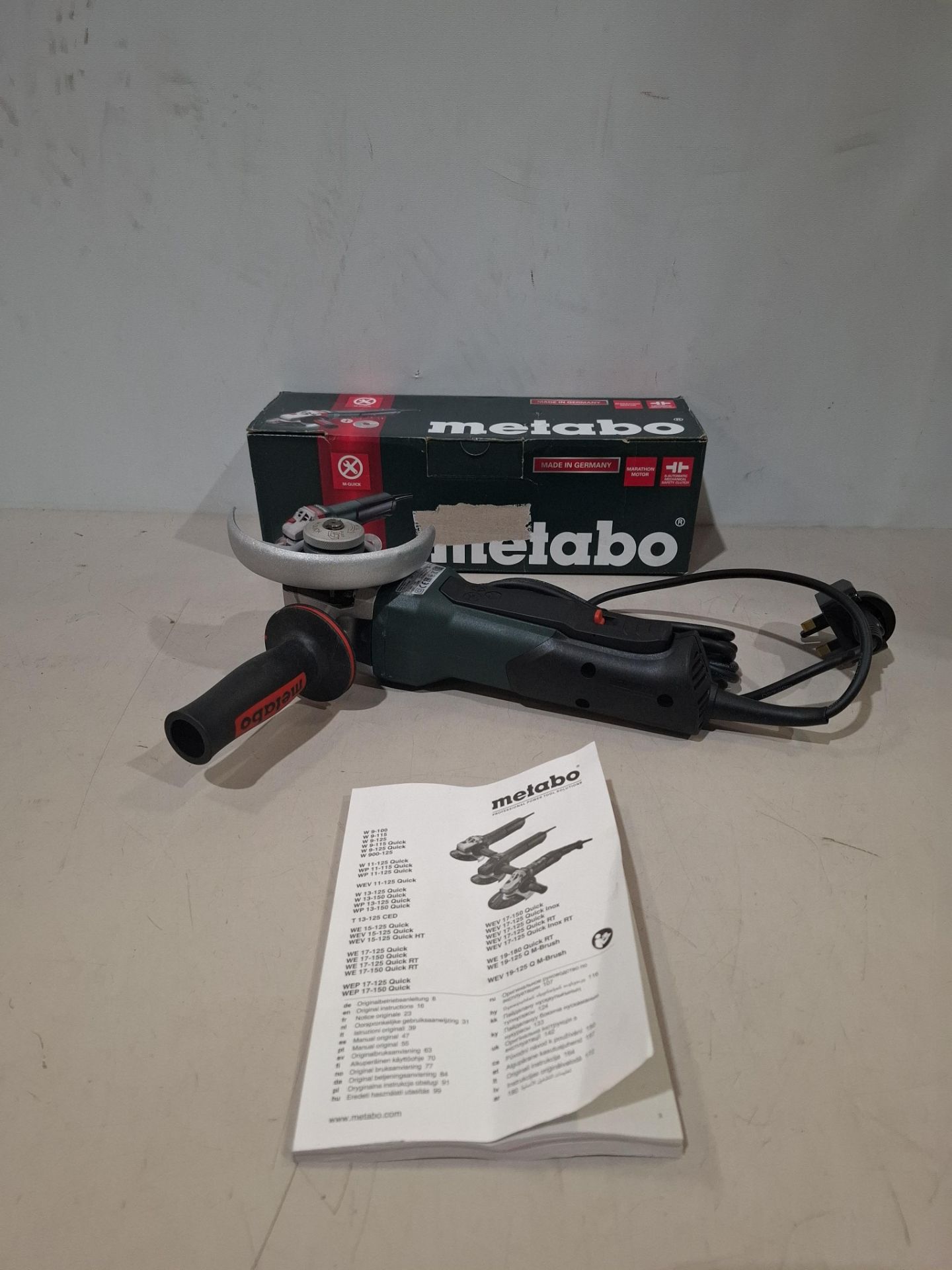 1 X BRAND NEW WITH BOX METABO WP 11 - 125 QUICK IS A PROFESSIONAL GRADE 1100W CORDED ANGLE GRINDER D