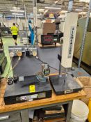 MITUTOYO ABSOLUTE MEASURING GAUGE WITH GRANITE FLAT TABLE TOP WITH SIGMEASURE 200