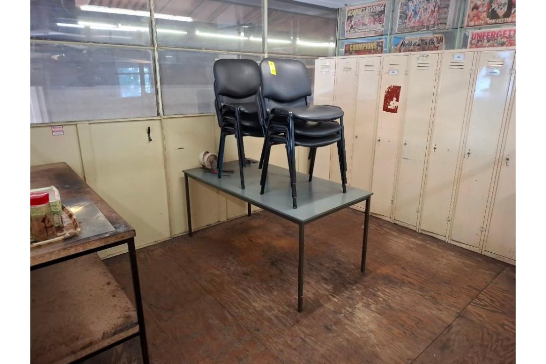 CONTENTS OF CANTEEN ROOM COMPRISING 2 X STEEL 4 SECTION PERSONAL LOCKERS, TABLE WITH 6: MATCHED CHAI - Image 1 of 3