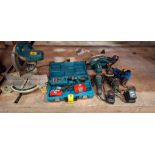 8 X MIXED TOOL LOT TO INCLUDE MAKITA LS1040 MITER SAW , MAKITA 18V CORDLESS COMBI DRILL WITH 2 BATTE